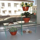 Стеклянная подставка лесенкой (витрина): для фиалок, кактусов