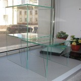Вид стеклянной подставки (витрина): вариант комбинирования модулей